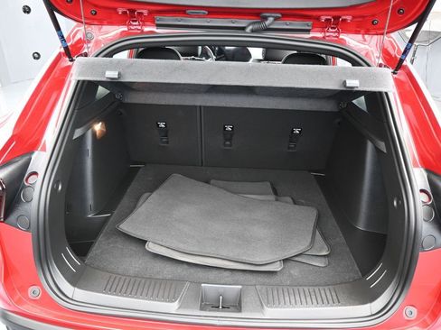 Used 2026 Chevrolet Trax RS image 34