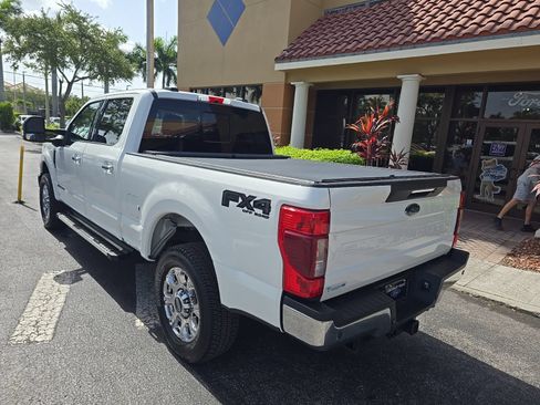 Used 2022 Ford F250 Lariat w/ Lariat Ultimate Package AWD/4WD image 3