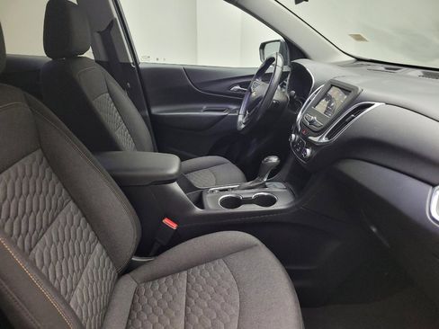 Used 2019 Chevrolet Equinox LT FWD image 21