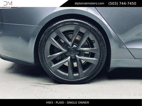 Used 2022 Tesla Model S Plaid AWD/4WD image 38