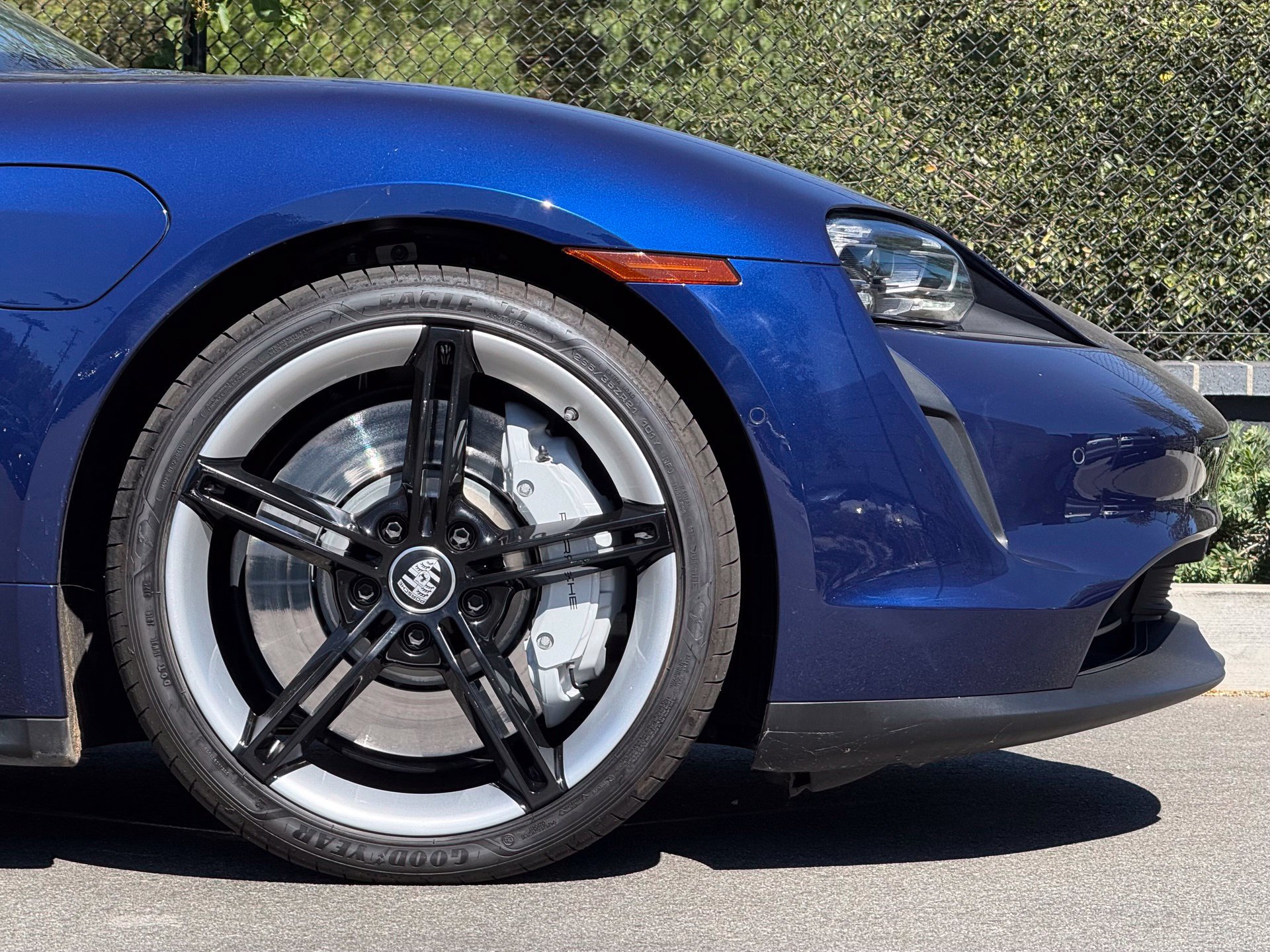 Certified 2023 Porsche Taycan 4S AWD/4WD image 12