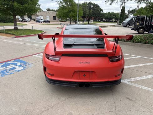 Used 2016 Porsche 911 GT3 RS RWD image 8