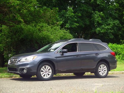 Used 2016 Subaru Outback 2.5i Premium AWD/4WD image 1