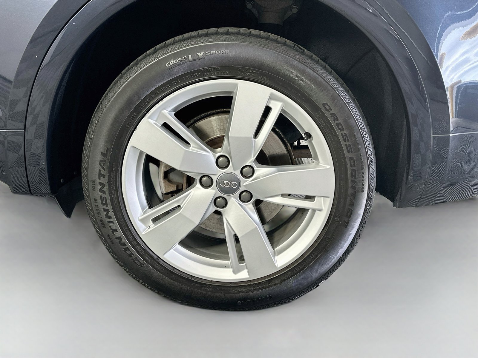 Used 2018 Audi Q5 2.0T Premium Plus w/ Premium Plus Package AWD/4WD image 32