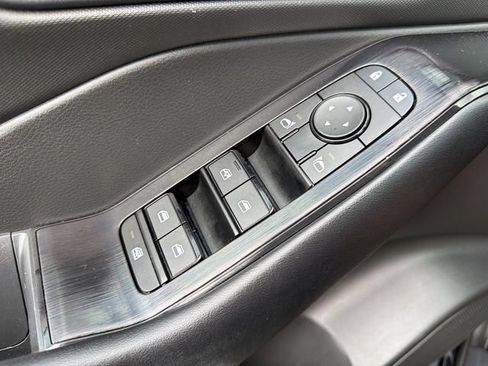 Used 2024 Nissan Rogue S AWD/4WD image 23