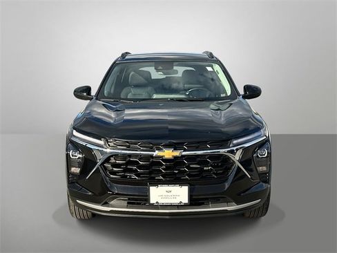 Used 2024 Chevrolet Trax LT w/ LT Convenience Package image 21