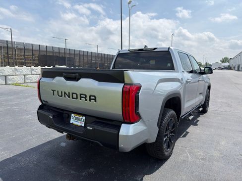 Used 2025 Toyota Tundra SR5 w/ SR5 Premium Package AWD/4WD image 6