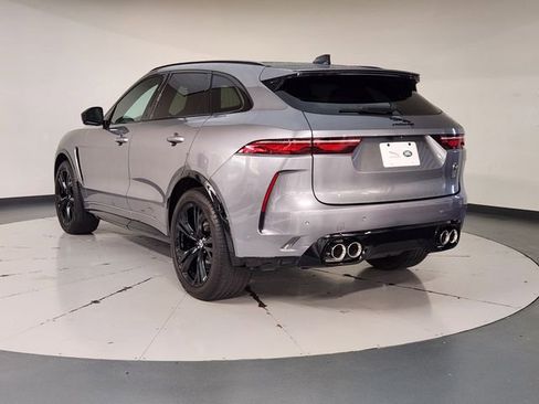 Used 2024 Jaguar F-PACE SVR image 6