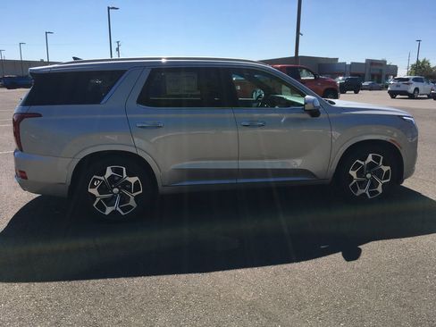 Used 2022 Hyundai Palisade Calligraphy w/ Cargo Package AWD/4WD image 7
