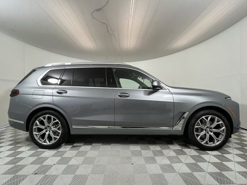 New 2026 BMW X7 xDrive40i w/ Premium Package image 8