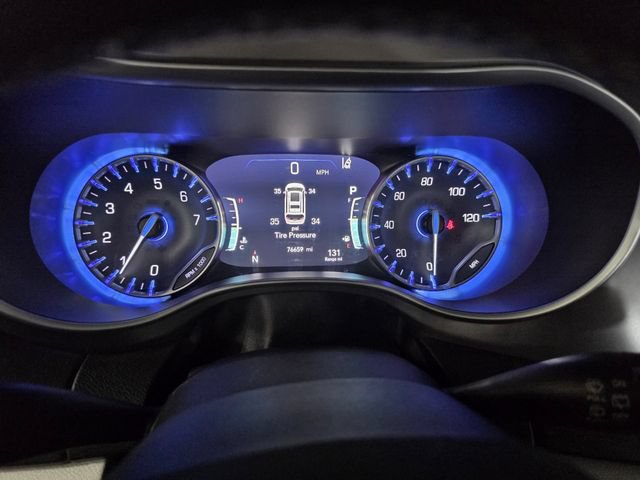 Used 2023 Chrysler Pacifica Touring-L FWD image 28