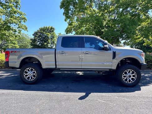Used 2020 Ford F250 Lariat w/ Lariat Ultimate Package image 5