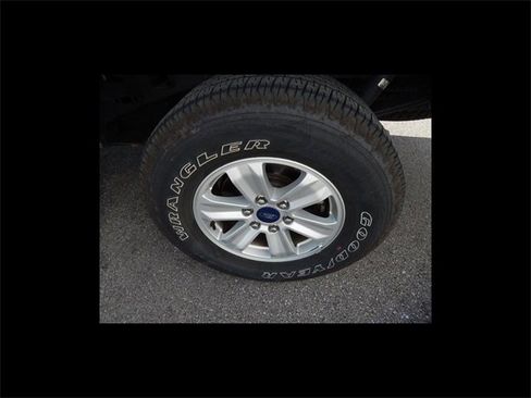 Used 2018 Ford F150 XLT image 24