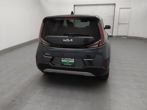 Used 2025 Kia Soul LX image 7