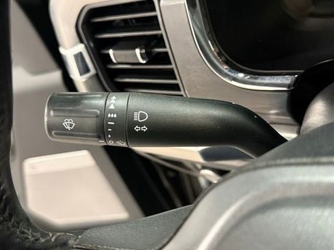 Certified 2023 Ford F150 Lariat w/ Equipment Group 502A High image 21