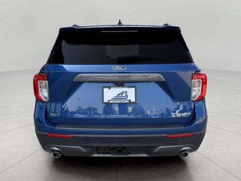 Used 2021 Ford Explorer XLT w/ Equipment Group 202A AWD/4WD image 10