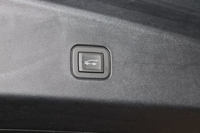 Certified 2026 Cadillac Vistiq Sport w/ LPO, Floor Liner Package AWD/4WD image 44
