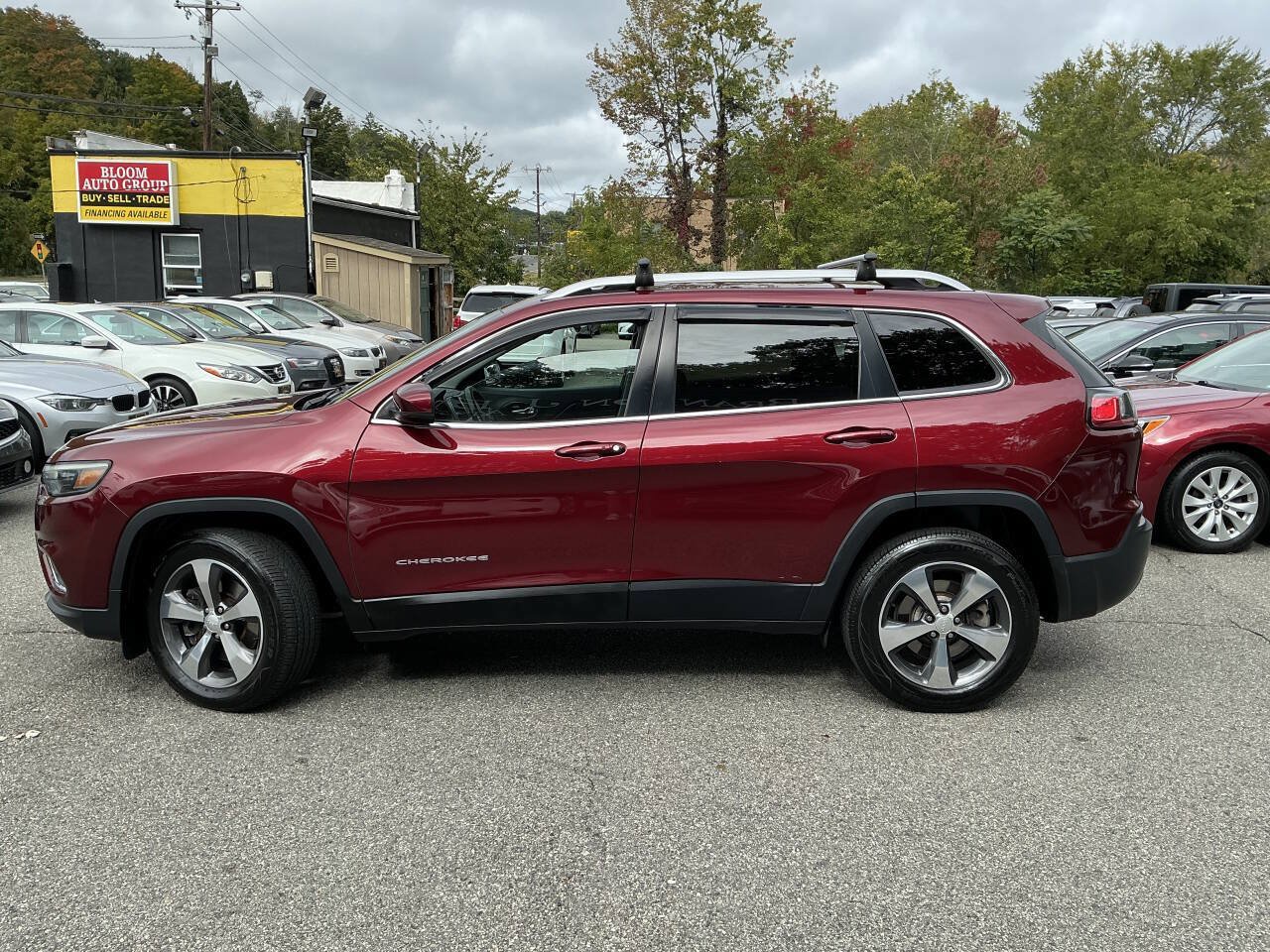 Used 2019 Jeep Cherokee Limited AWD/4WD image 8