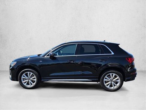 Certified 2025 Audi Q3 2.0T Premium w/ Convenience Package AWD/4WD image 9