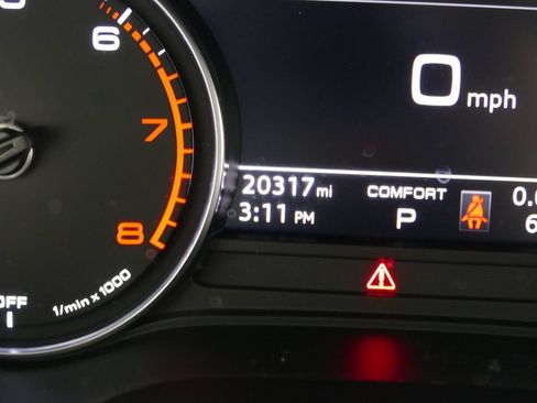 Used 2023 Audi A4 2.0T Premium w/ Convenience Package AWD/4WD image 13
