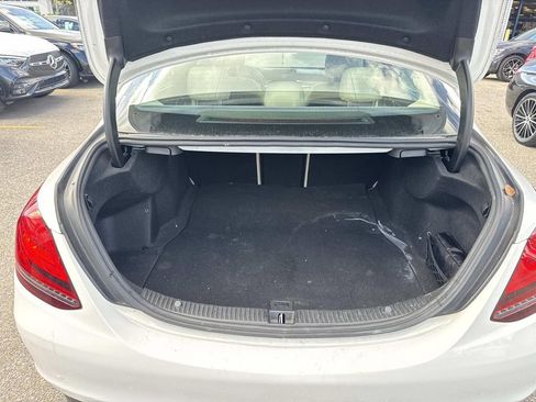 Used 2019 Mercedes-Benz C 300 Sedan image 8