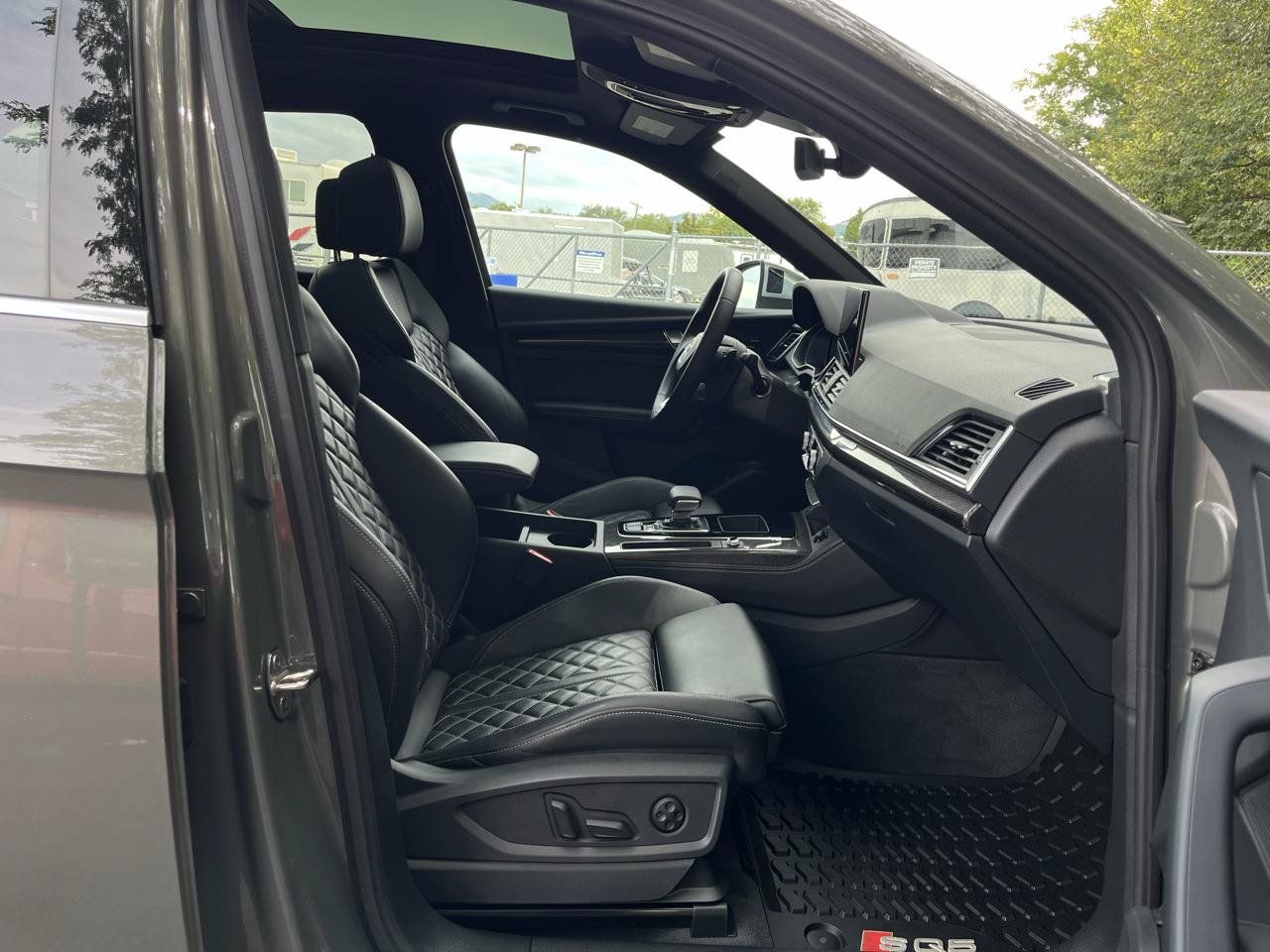 Used 2023 Audi SQ5 Premium Plus w/ Premium Plus Package AWD/4WD image 25