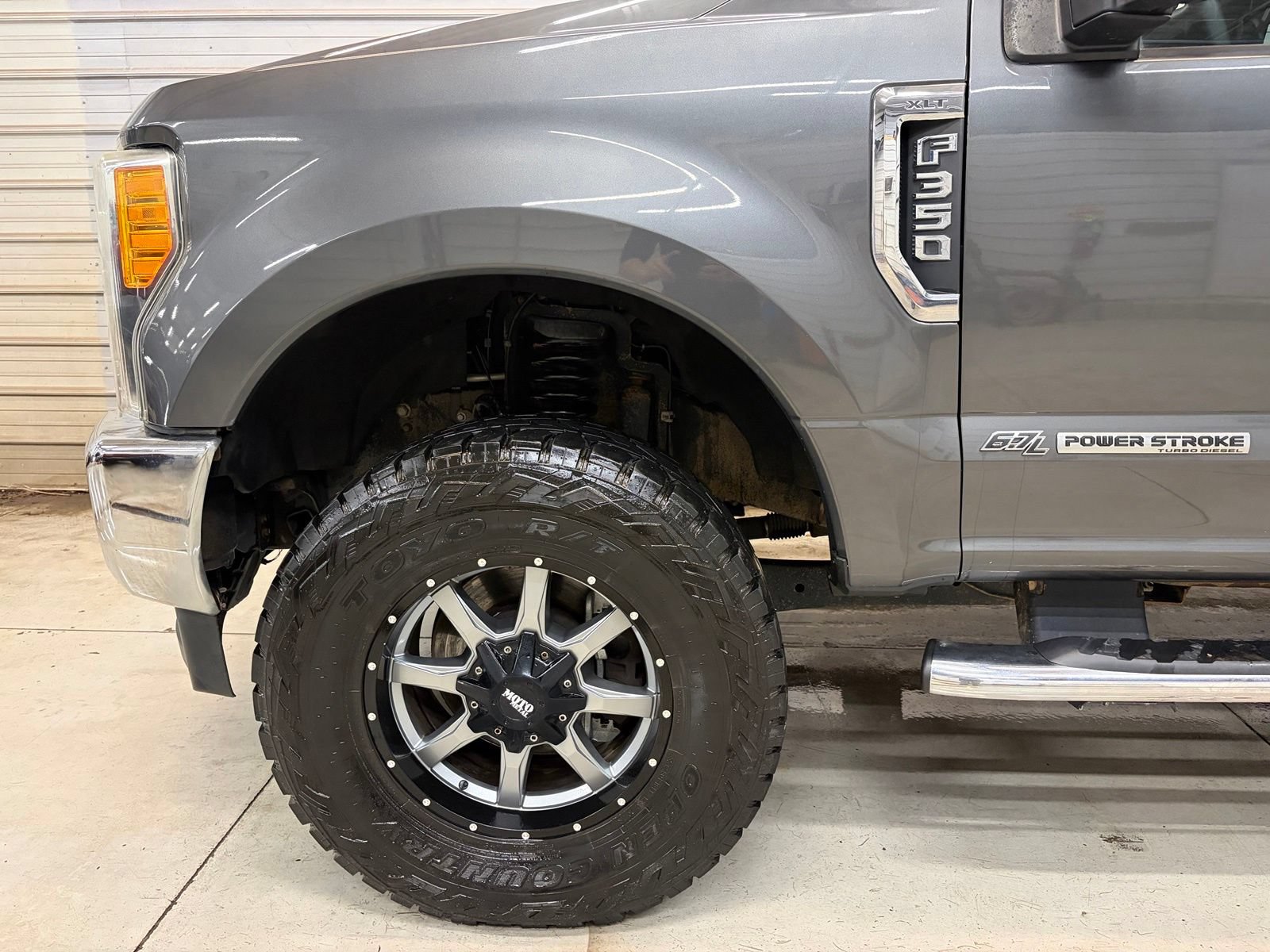 Used 2017 Ford F350 XLT w/ XLT Value Package AWD/4WD image 4