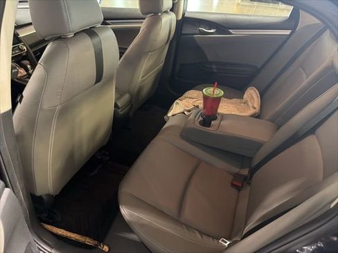 Certified 2018 Honda Civic EX-L image 6