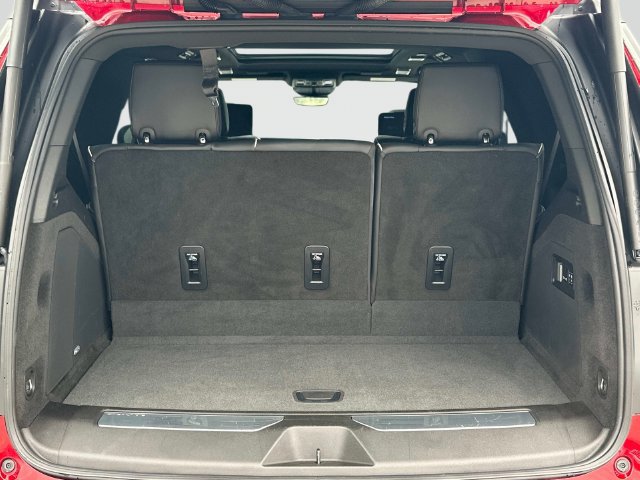 Certified 2024 Cadillac Escalade Sport w/ LPO, ONYX Package AWD/4WD image 19
