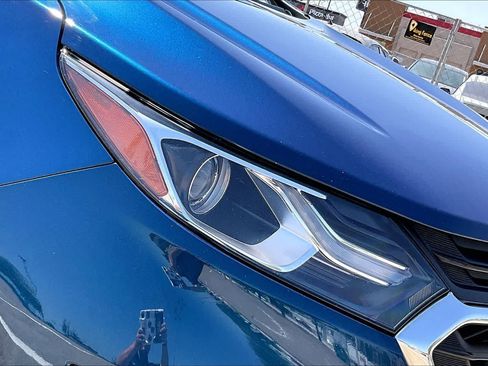 Used 2019 Chevrolet Equinox LT FWD image 29