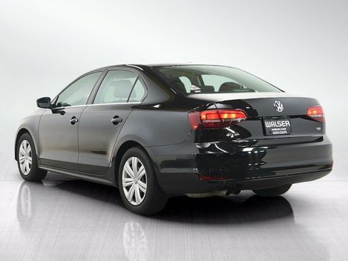 Used 2017 Volkswagen Jetta S w/ Jetta S Cold Weather Package FWD image 3