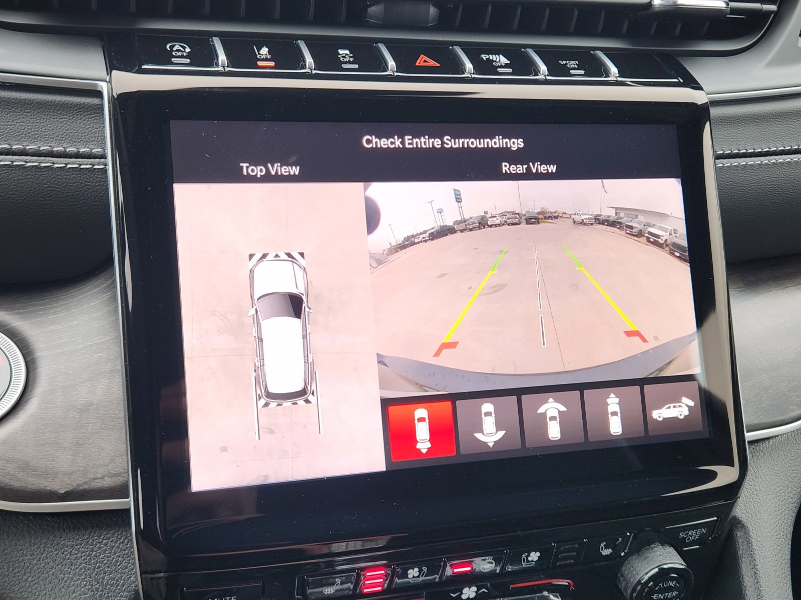 New 2025 Jeep Grand Cherokee L Limited w/ Luxury Tech Group II RWD image 18