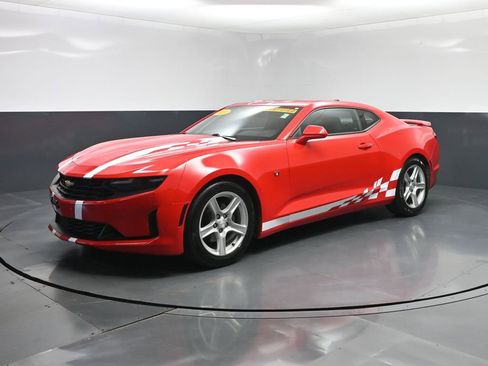 Used 2020 Chevrolet Camaro LT image 24