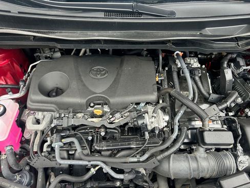 Used 2024 Toyota Sienna XSE FWD image 31