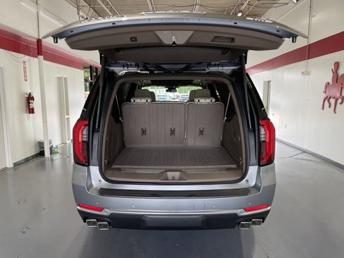 New 2026 GMC Yukon XL Denali w/ Sun & Power Step Package image 8