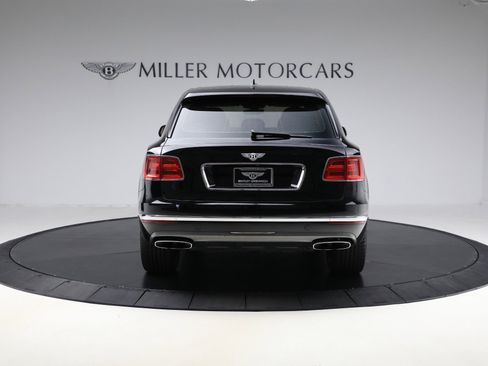 Certified 2018 Bentley Bentayga Onyx Edition image 5