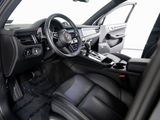 Certified 2025 Porsche Macan image 4