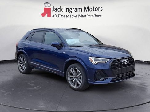 Used 2025 Audi Q3 2.0T Premium w/ Convenience Package AWD/4WD image 7