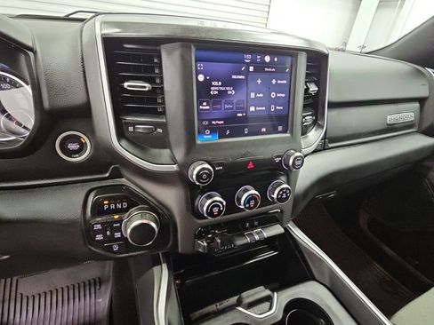 Used 2022 RAM 1500 Big Horn AWD/4WD image 15
