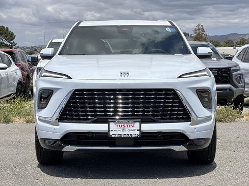 New 2026 Buick Enclave Avenir w/ Super Cruise Package FWD image 2