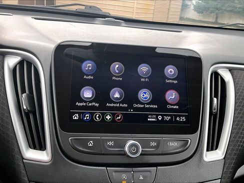 Used 2024 Chevrolet Malibu LT FWD image 32