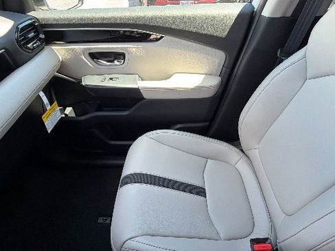 New 2026 Honda Pilot EX-L image 12