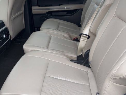 Certified 2023 Ford Expedition Max XLT image 20