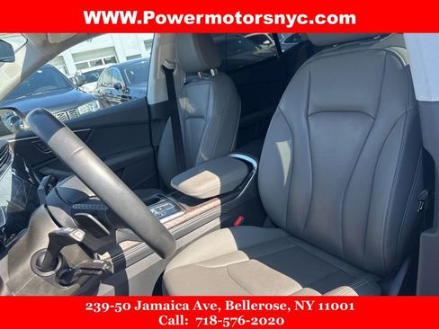 Used 2022 Audi Q8 Premium Plus w/ Premium Plus Package image 33
