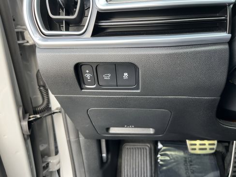 Used 2025 Kia Sorento SX Prestige image 23