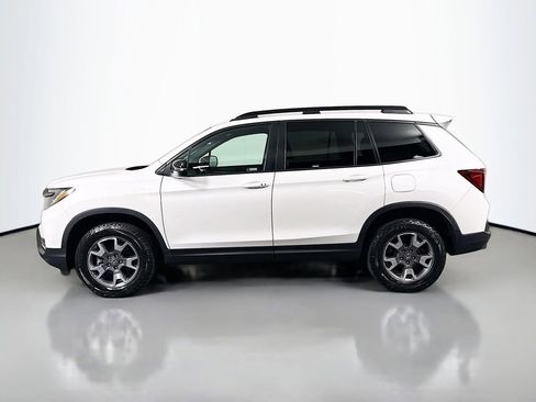 Certified 2023 Honda Passport TrailSport image 4