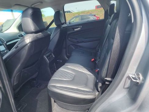 Used 2024 Ford Edge Titanium AWD/4WD image 4