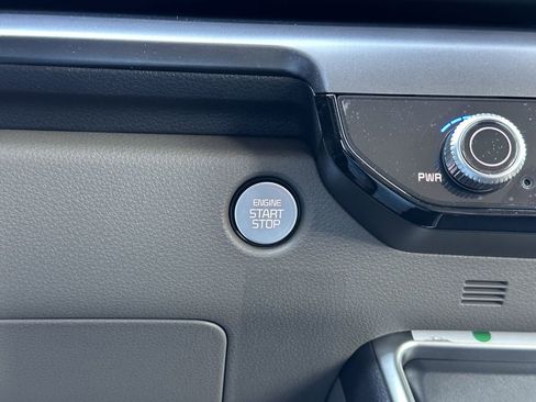 New 2026 Kia Carnival image 27