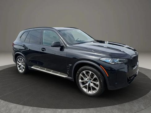 Used 2024 BMW X5 xDrive40i w/ Premium Package AWD/4WD image 7