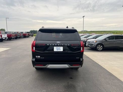 Used 2025 Ford Expedition Max Platinum w/ Driver's Package AWD/4WD image 6